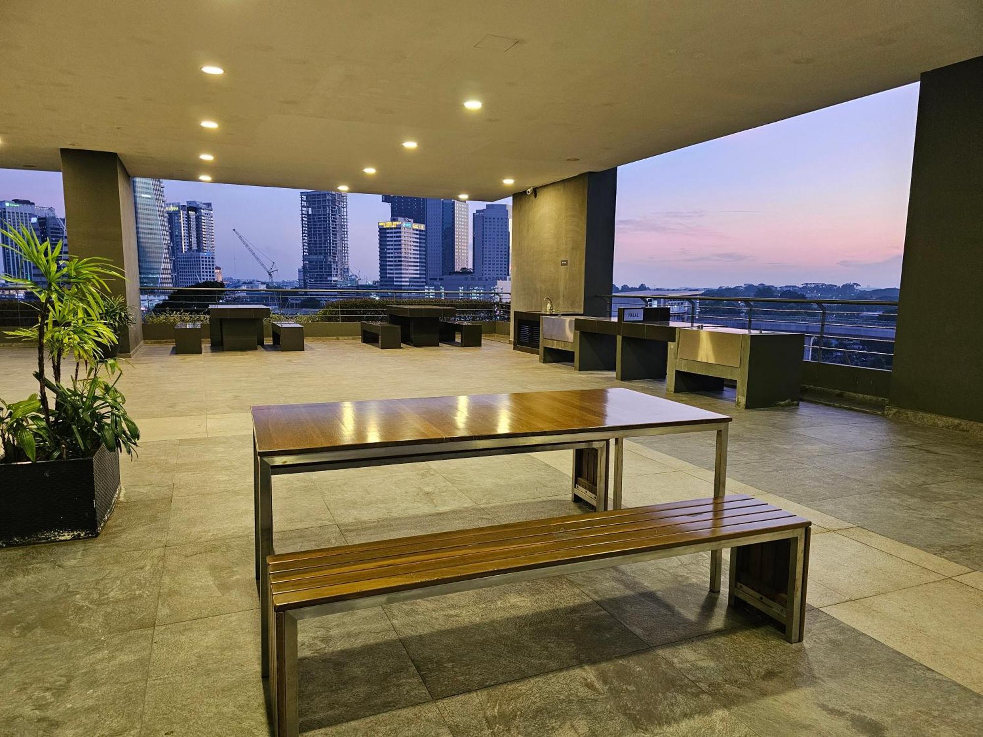 Sks Pavillion Near Jb Ciq Firstlink By Rest And Relax Apartment *